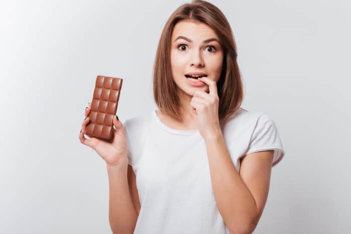 bivirkninger av å spise sjokolade for magen