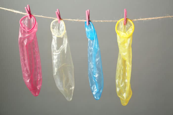 kondomer brukes to ganger