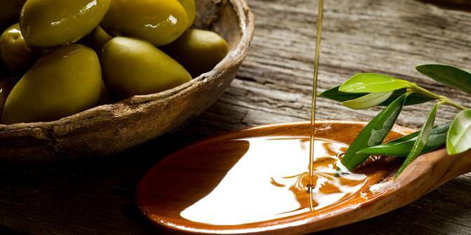 fordelene med olivenolje, olivenolje i ansiktet, effekten av olivenolje virkningen av olivenolje, fordelene med olivenolje i ansiktet, fordelene med olivenolje for hår