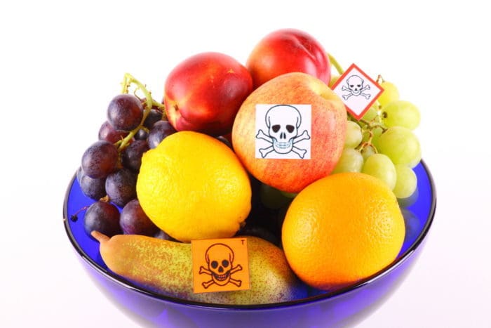 frukt inneholder høye plantevernmidler